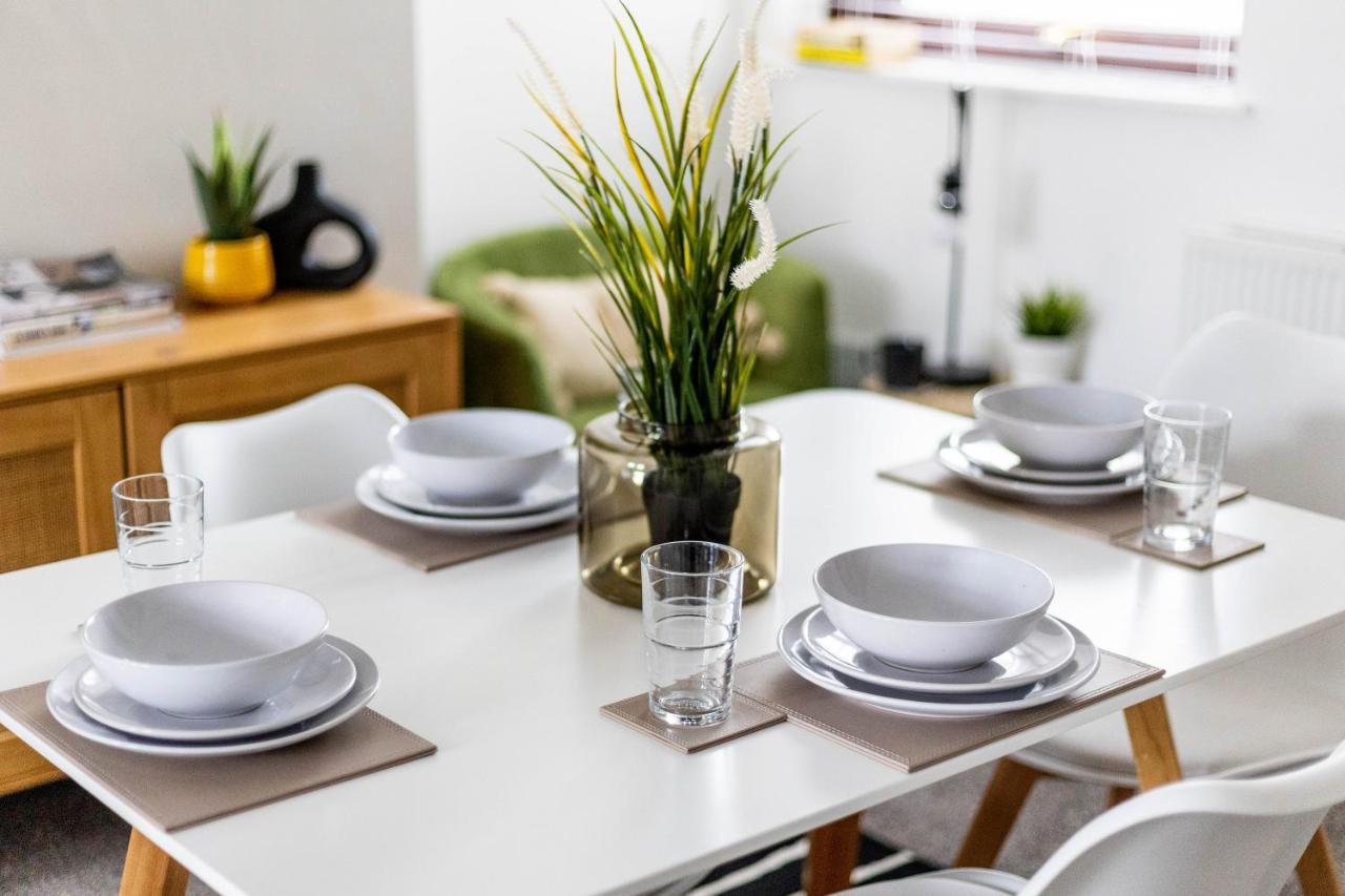 Levi Suite By Koya Homes - 3-Bedroom Home, Downtown Cardiff, Free Parking מראה חיצוני תמונה