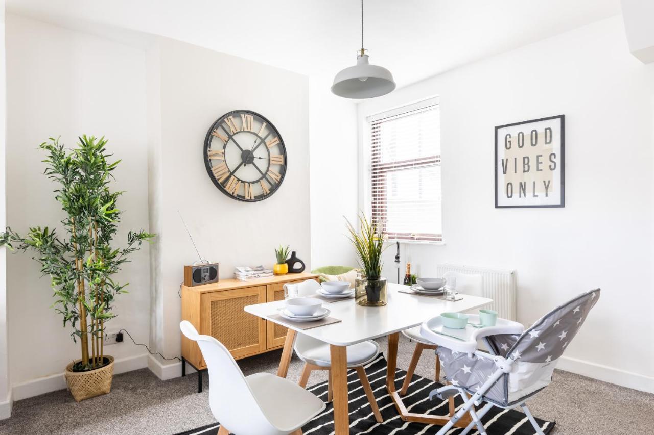 Levi Suite By Koya Homes - 3-Bedroom Home, Downtown Cardiff, Free Parking מראה חיצוני תמונה