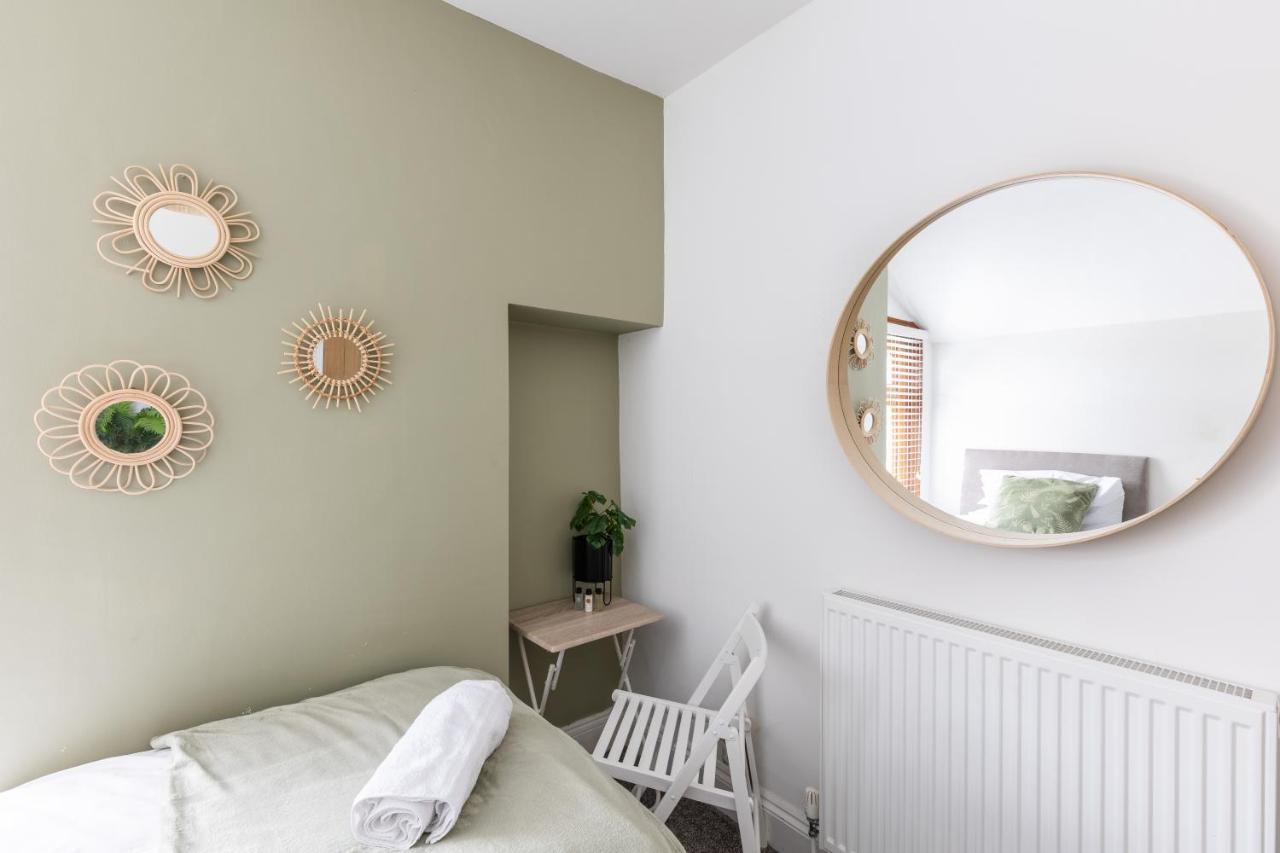 Levi Suite By Koya Homes - 3-Bedroom Home, Downtown Cardiff, Free Parking מראה חיצוני תמונה