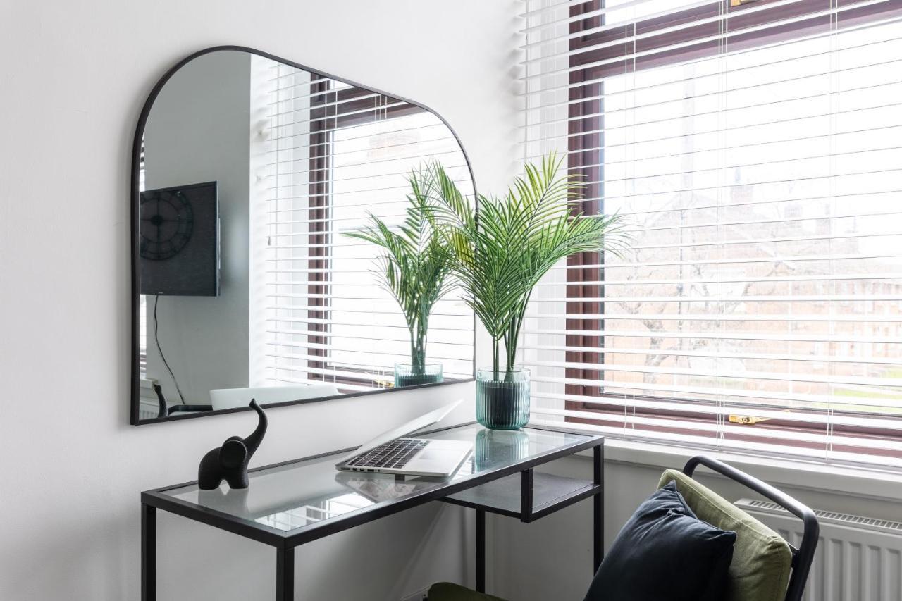 Levi Suite By Koya Homes - 3-Bedroom Home, Downtown Cardiff, Free Parking מראה חיצוני תמונה